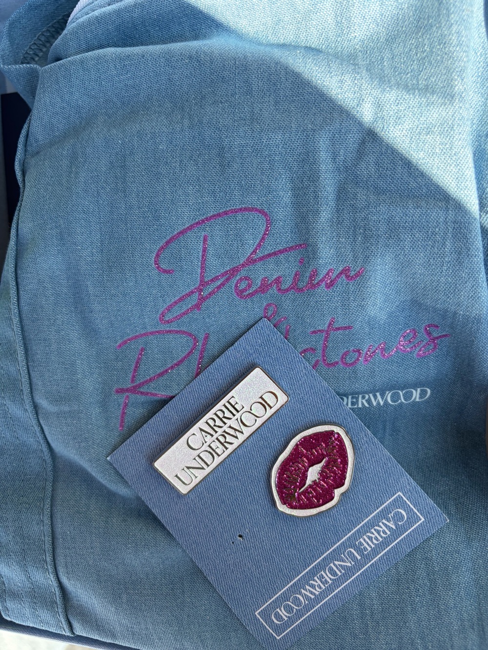 carrie underwood tote